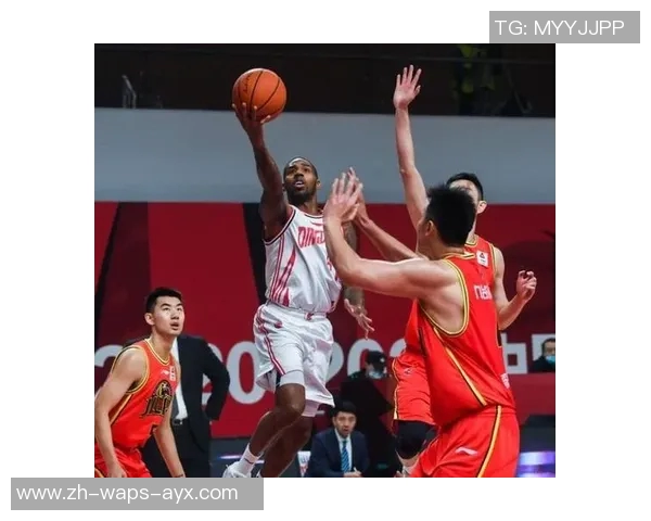 名宿朱芳雨状态回暖14投12中助南方队轻松战胜北方队